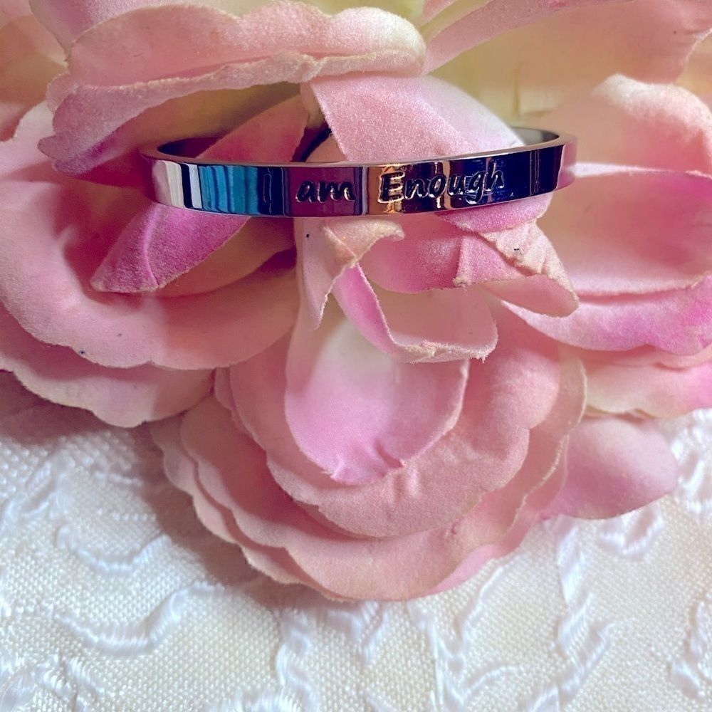 🛍 I am enough Cuff Silver Bracelet